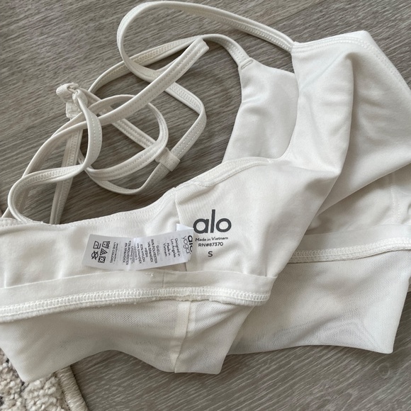 Alo Sports Bra Size S - Picture 3 of 3